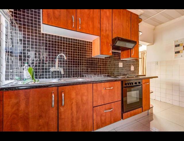 3 BEDROOM TOWNHOUSE FOR SALE IN BIRCHLEIGH NORTH